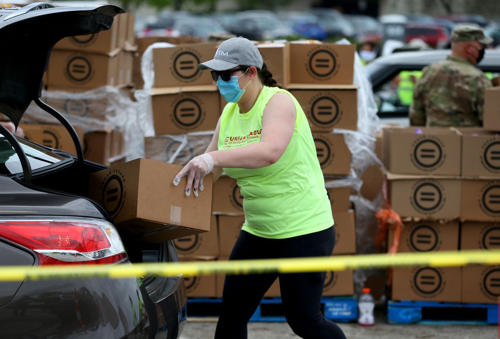 Urban League serves thousands in large food distribution
